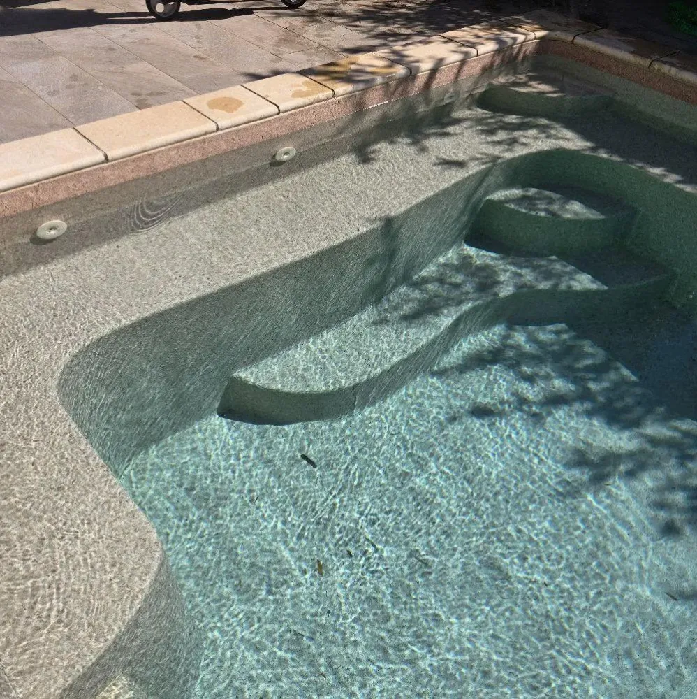 Étanchéité piscine en PVC à Florensac